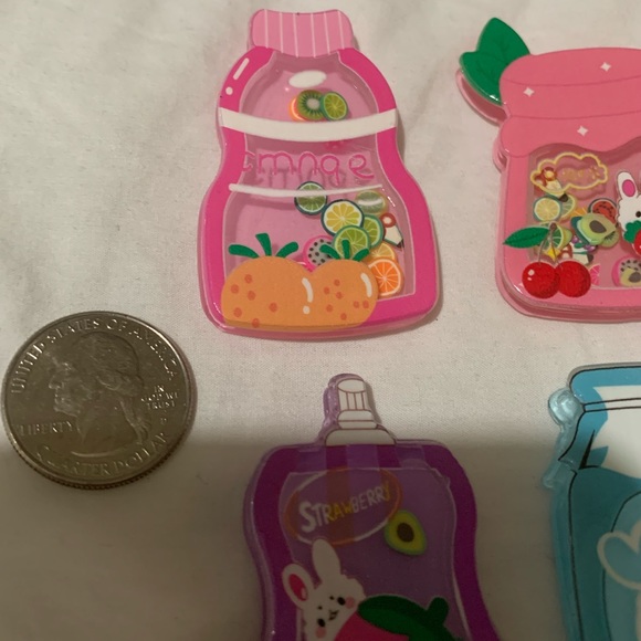 Magnet Shaker Juice Bottles and Jelly Jars Set of 4 - Picture 7 of 14